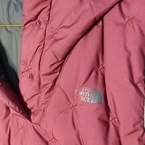 Sharp "North Face" Maroon & Grey Quilted Puffer Diamond Cut Hoodie-Jacket...